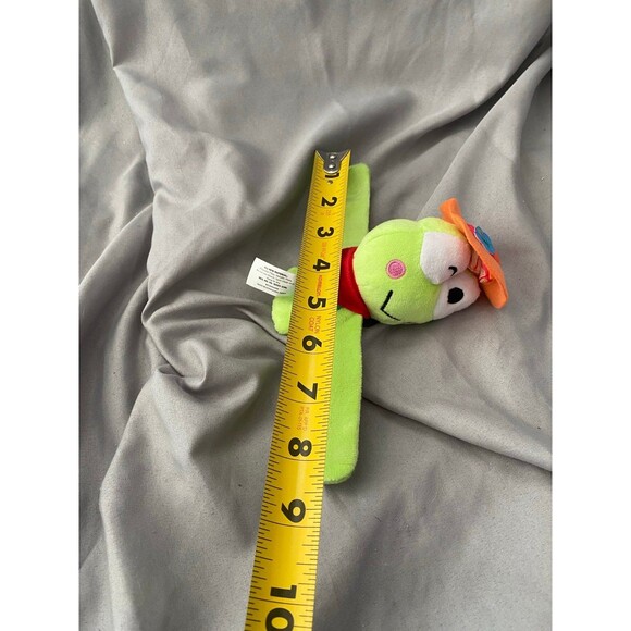 Rare Sanrio Hello Kitty KEROPPI Green Frog Plush Slap Bracelet 8” Bullsitoy - Picture 8 of 11